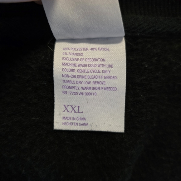 Target Stars Above Plus Size Crewneck - Picture 4 of 5